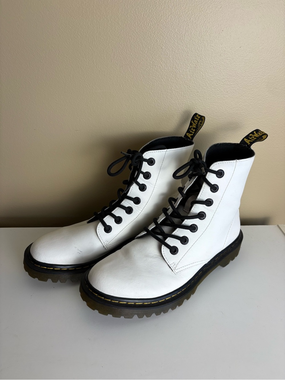 Dr. Martens Women's Luana White Lace Up Combat Boots Size 9